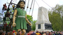 128x72-big_little_girl_doll.jpg